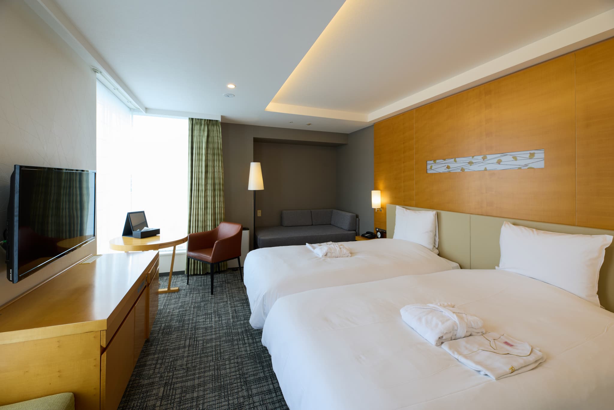 ■プレミアツインルーム■客室面積：29.2㎡　ベッドサイズ：123&times;205cm