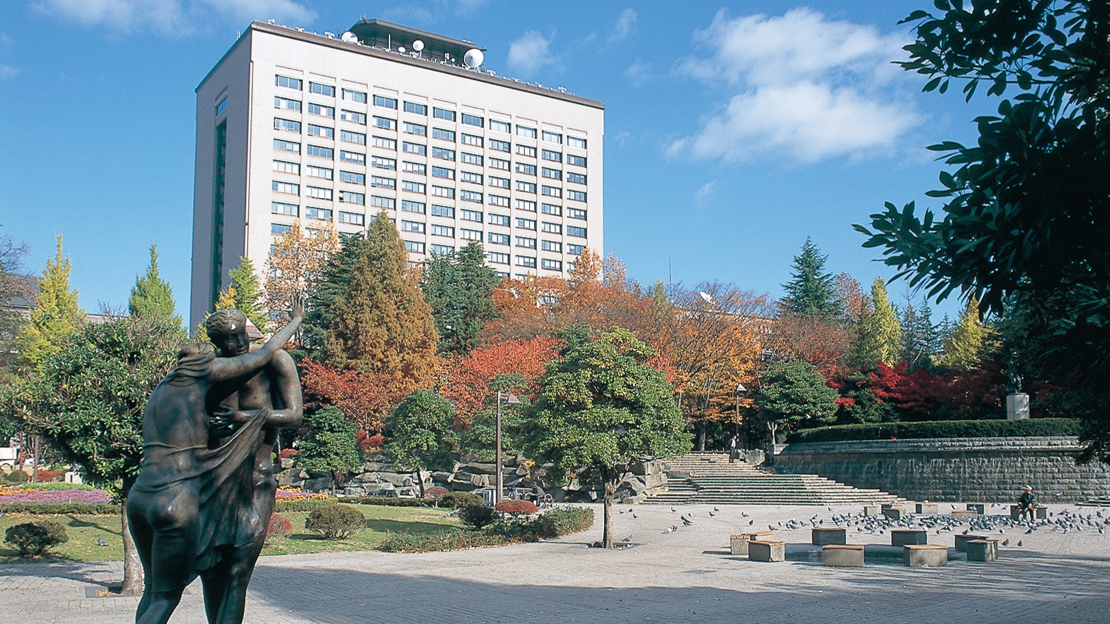 【仙台観光】勾当台公園　ホテルから徒歩13分　写真提供：宮城県観光戦略課