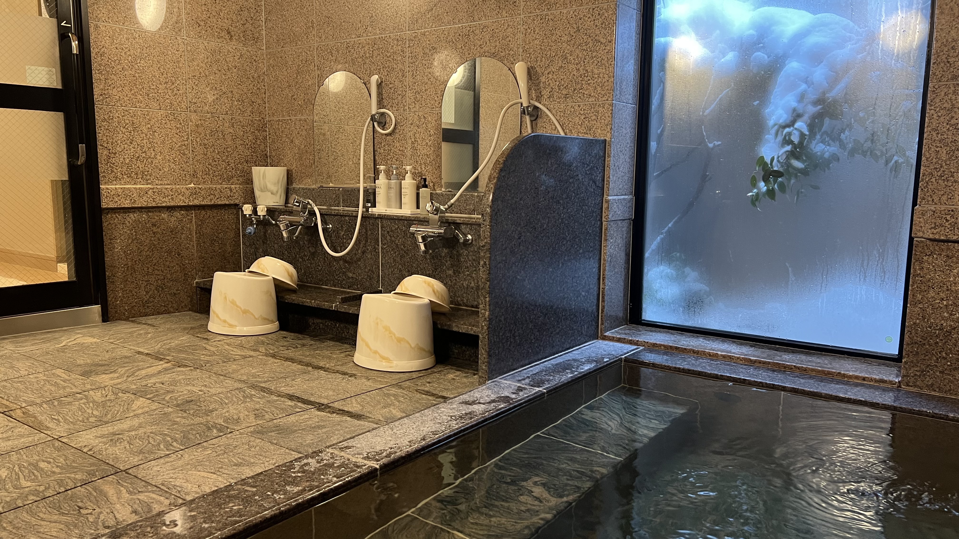 大浴場　女性大浴場内