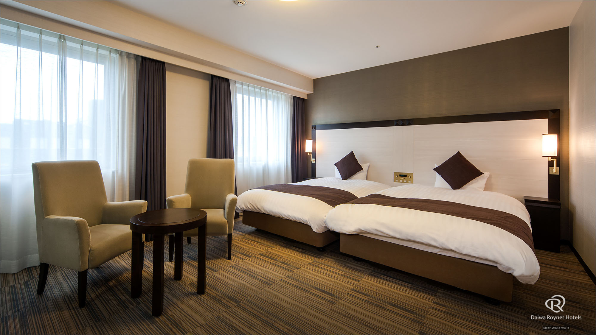 【ハリウッドツインルーム】　～33.6平米～