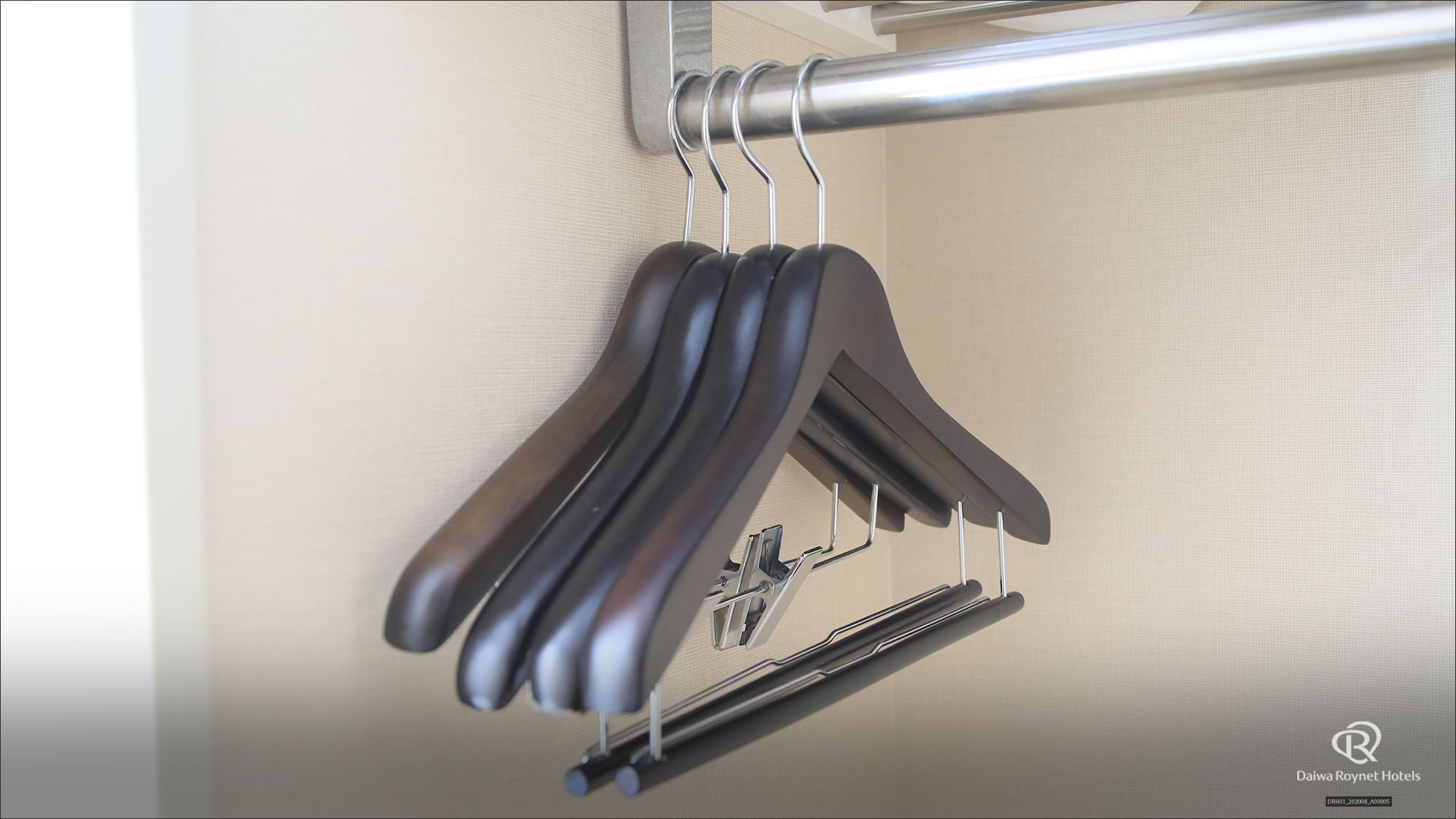 ハンガー（客室内備品）