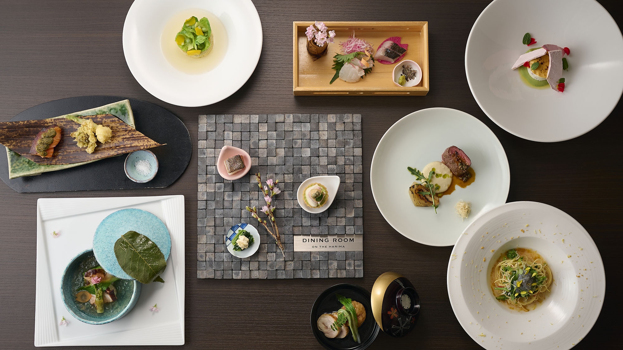 【万博】＜2食付＞地元食材を尽くした創作コース（絶景風呂・サウナ＆ドリンクフリー）