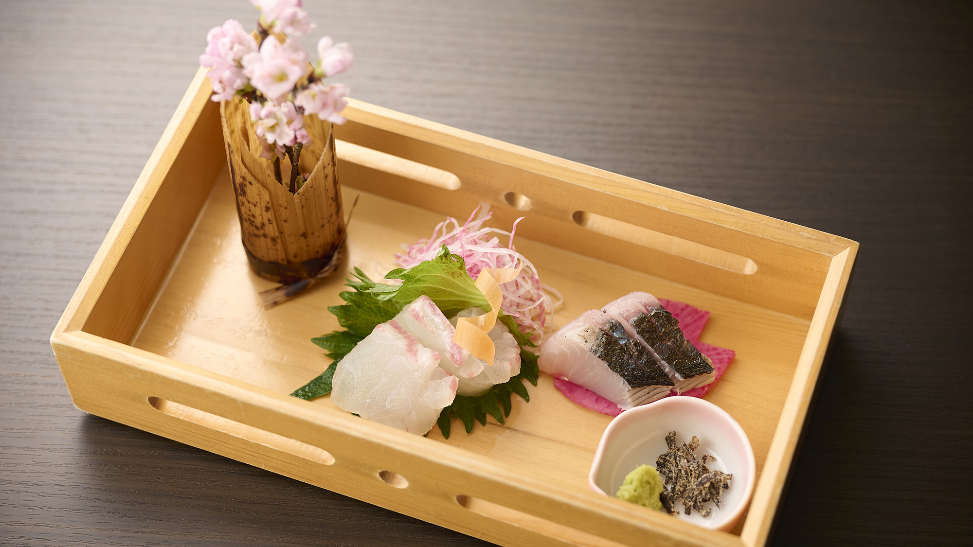 ・【Dinner（一例）】豊かな山、大地、海が育む四季折々の地域の恵みを堪能するコース料理