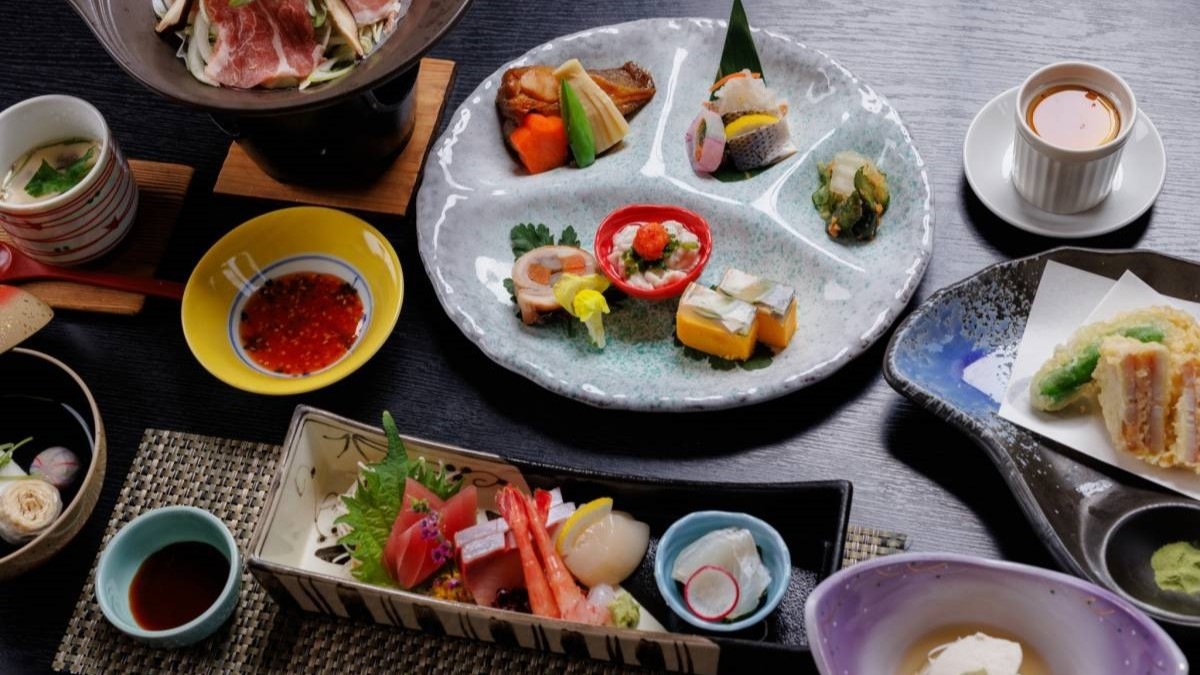■美食新潟グレードアップ■にいがた和牛しゃぶしゃぶ＋厳選旬魚お造り5点盛■“地酒3種呑み比べ★