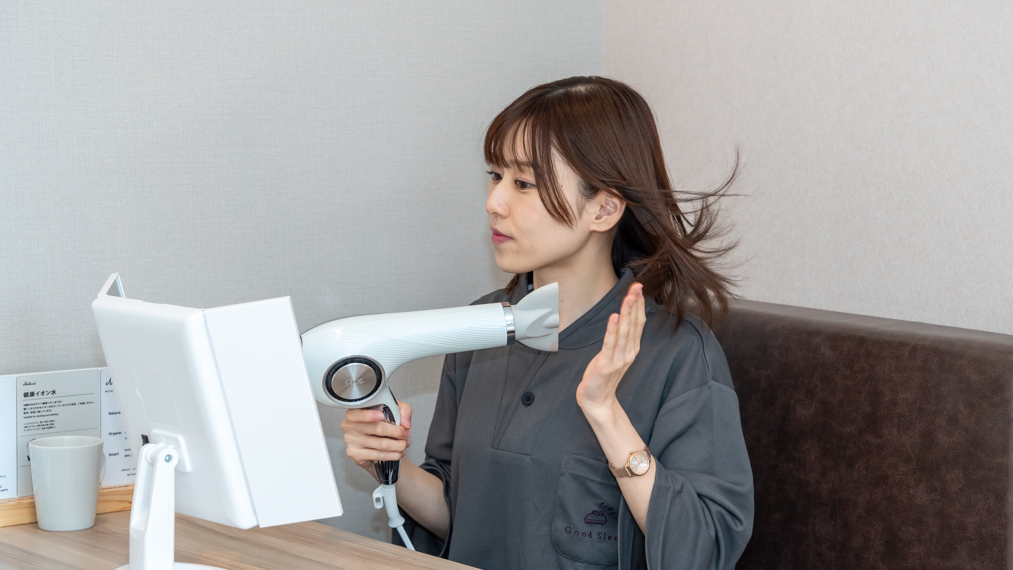 しっとり柔らかな髪へ♪ReFa製ドライヤー