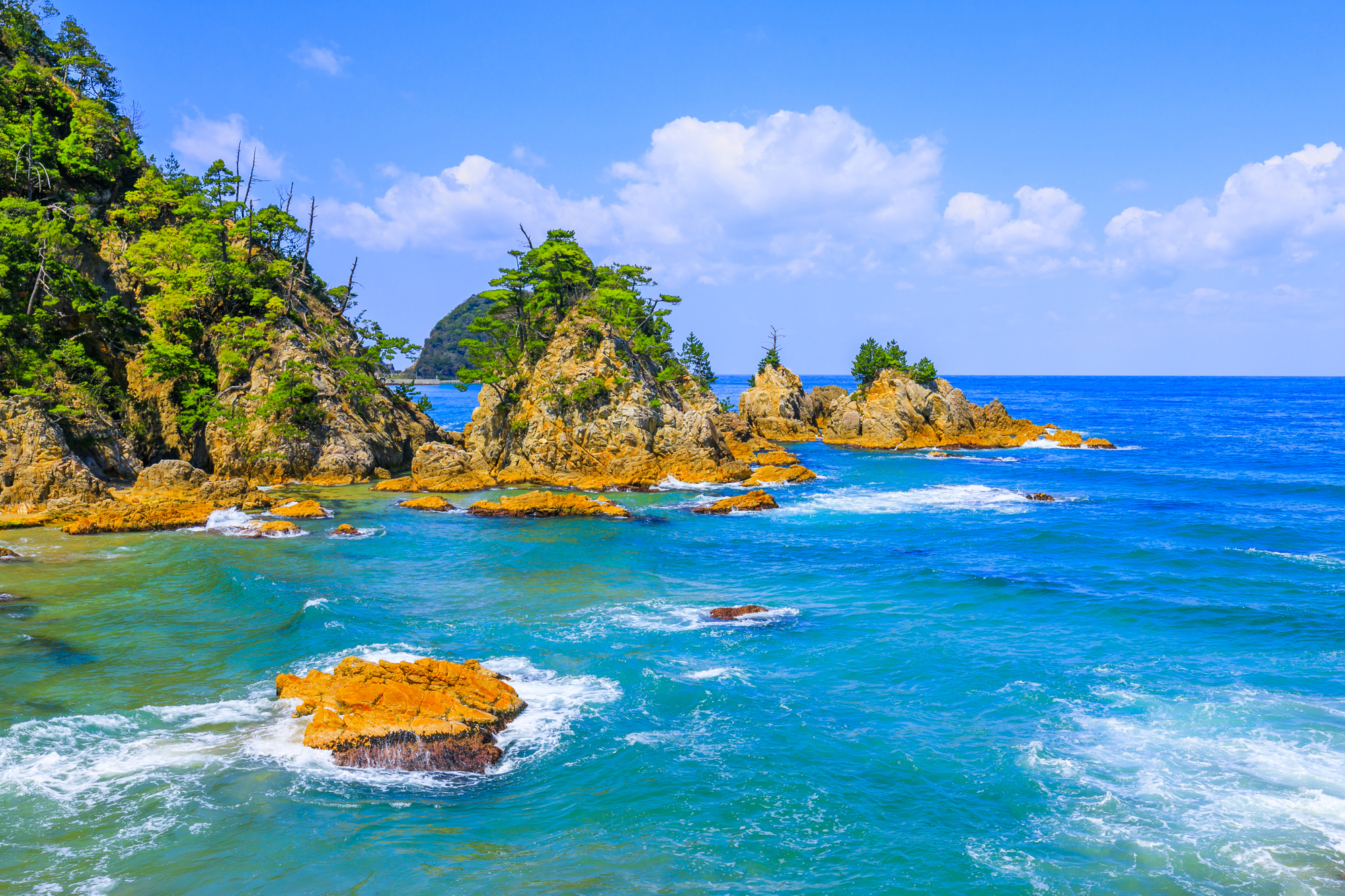 当館から車で約18分【浦富海岸】