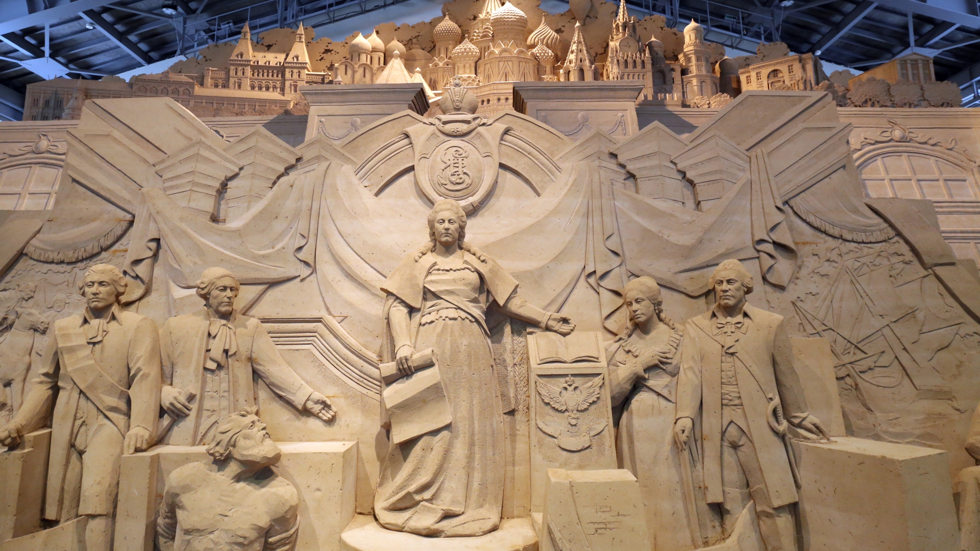 【砂の美術館】当館から車で12分