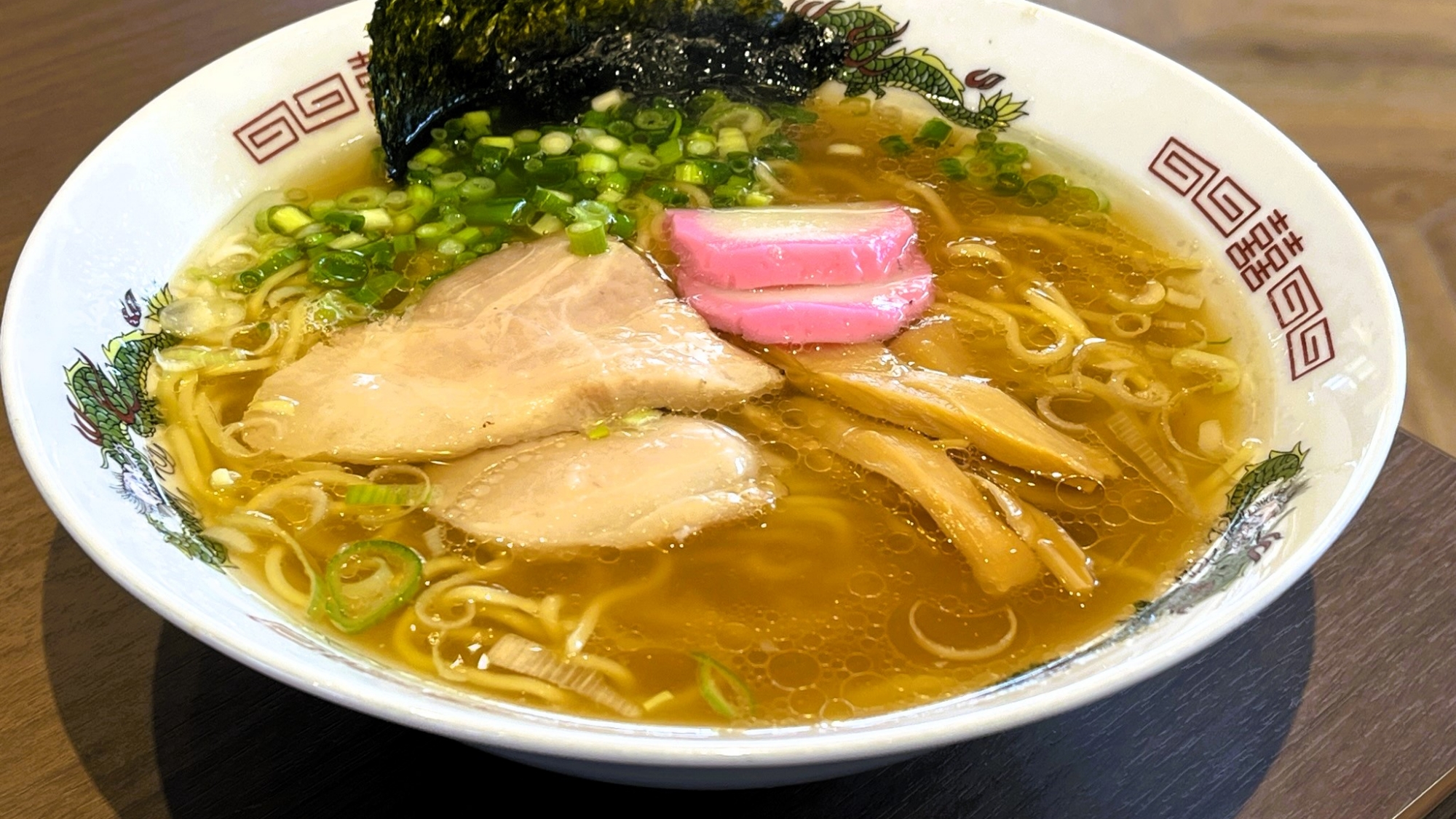 牛骨ラーメン：鳥取でラーメンといえば牛骨スープ！