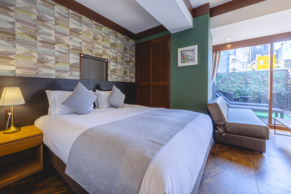 ◆スーペリアキング　バルコニー付き　《約30平米-》