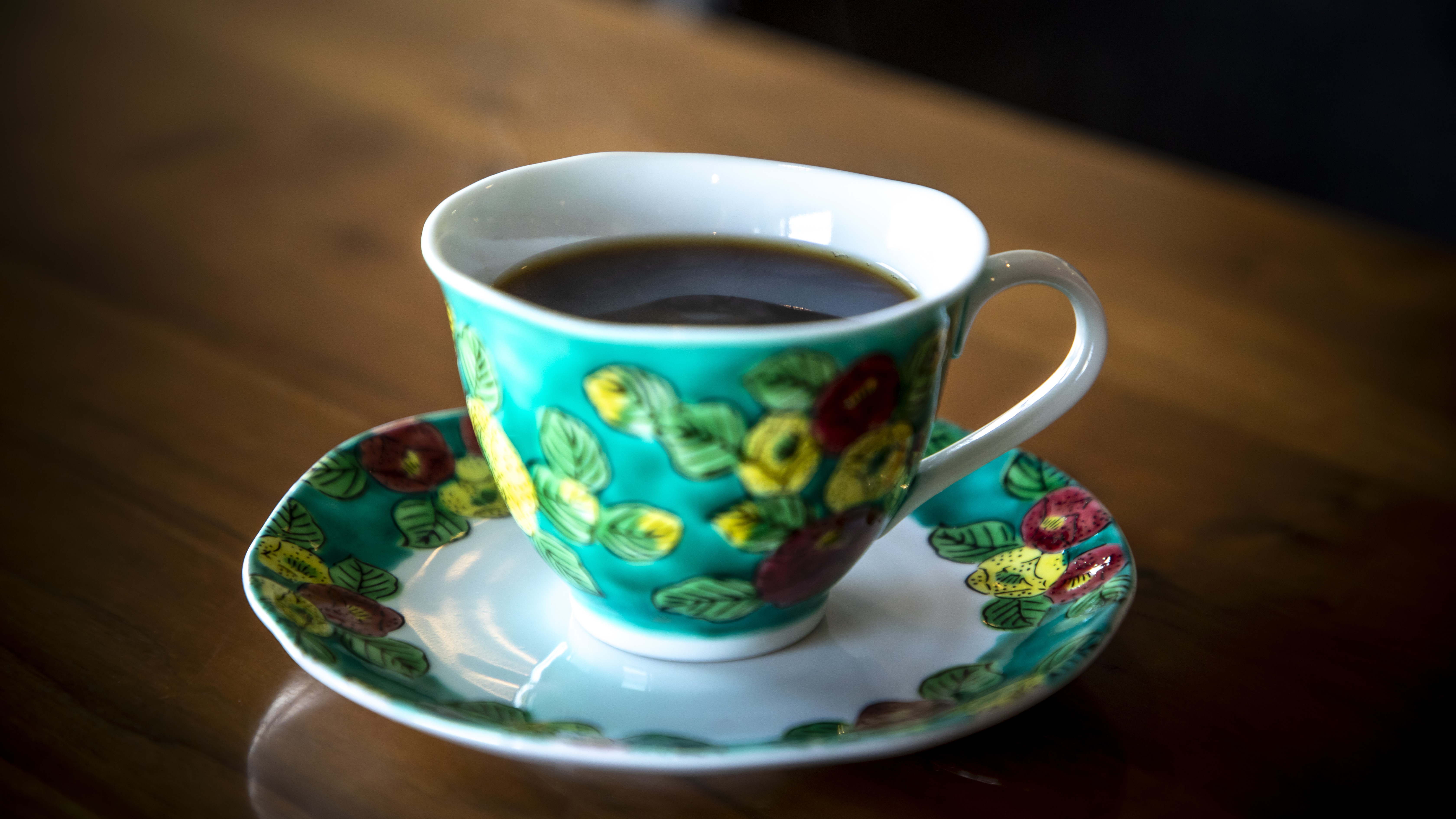 【自家焙煎コーヒー】心を込めて、自家焙煎（コーヒー）の一杯をお届け。