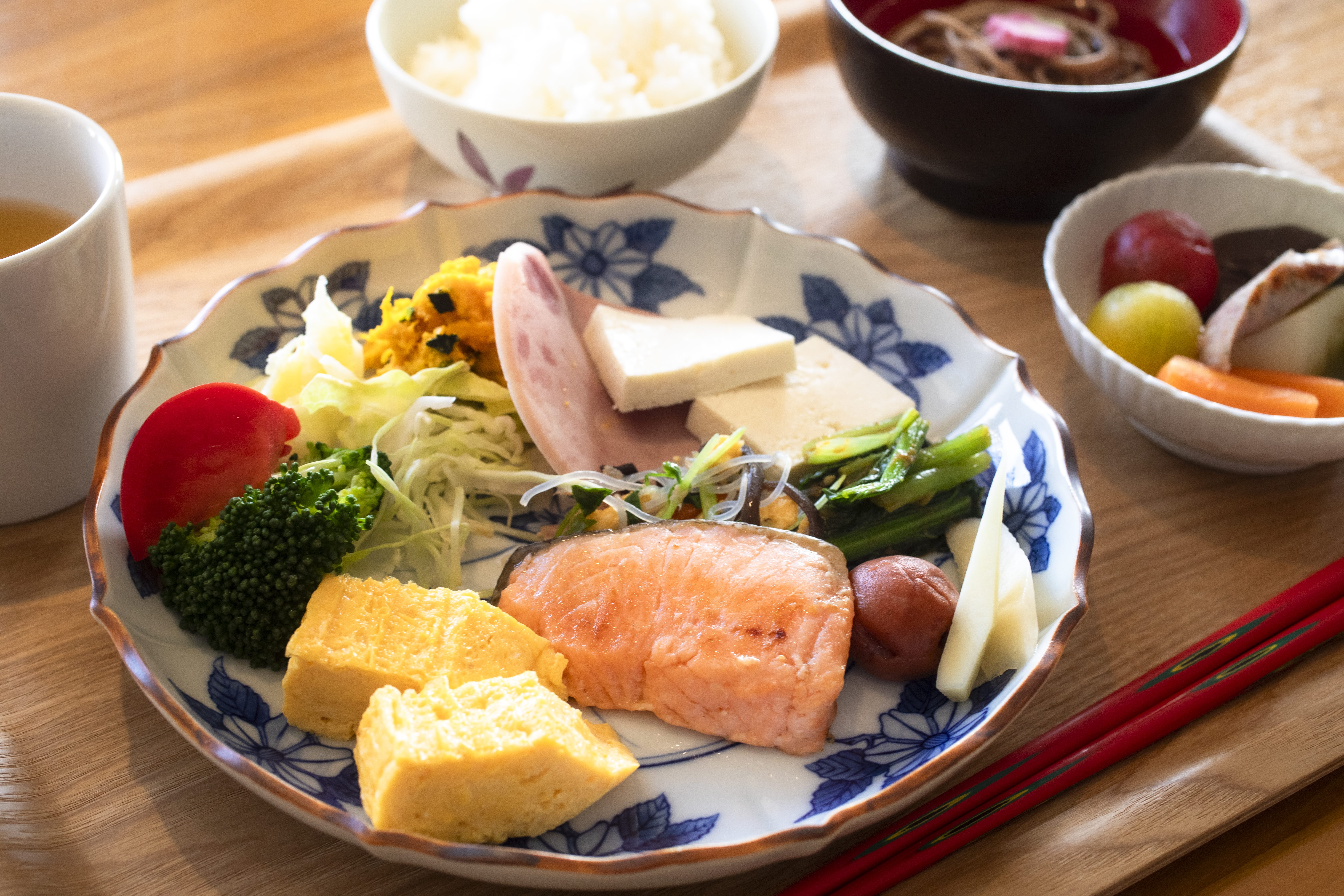 朝食23