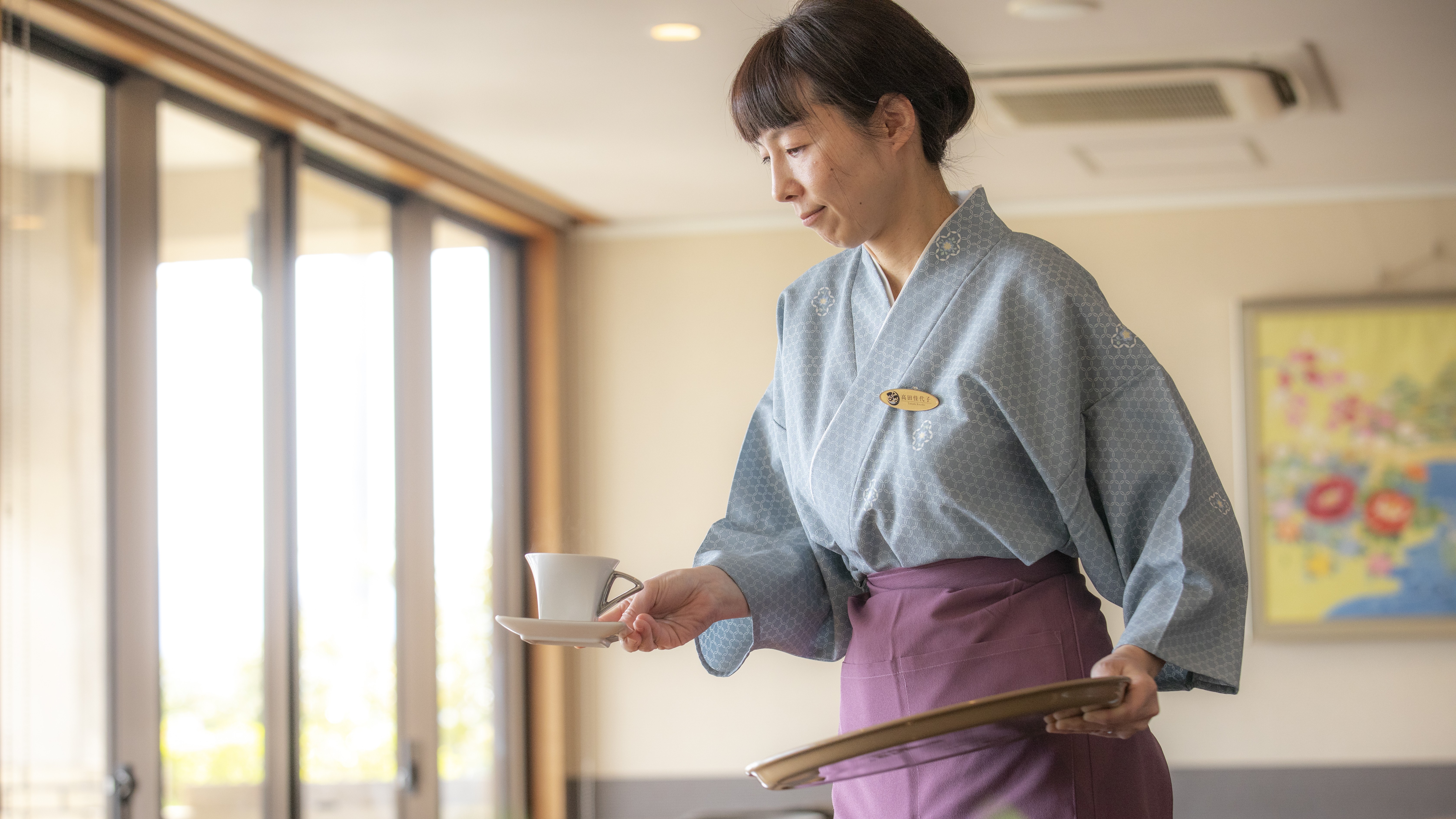 【スタッフ】心を込めて、自家焙煎（コーヒー）の一杯をお届け。