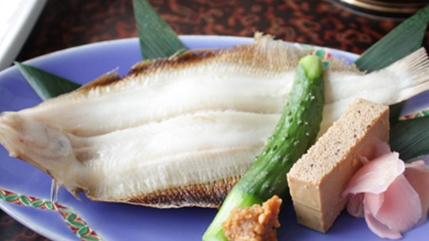 *夕食一例/四季折々の新鮮な日本海の幸をお楽しみいただけます。