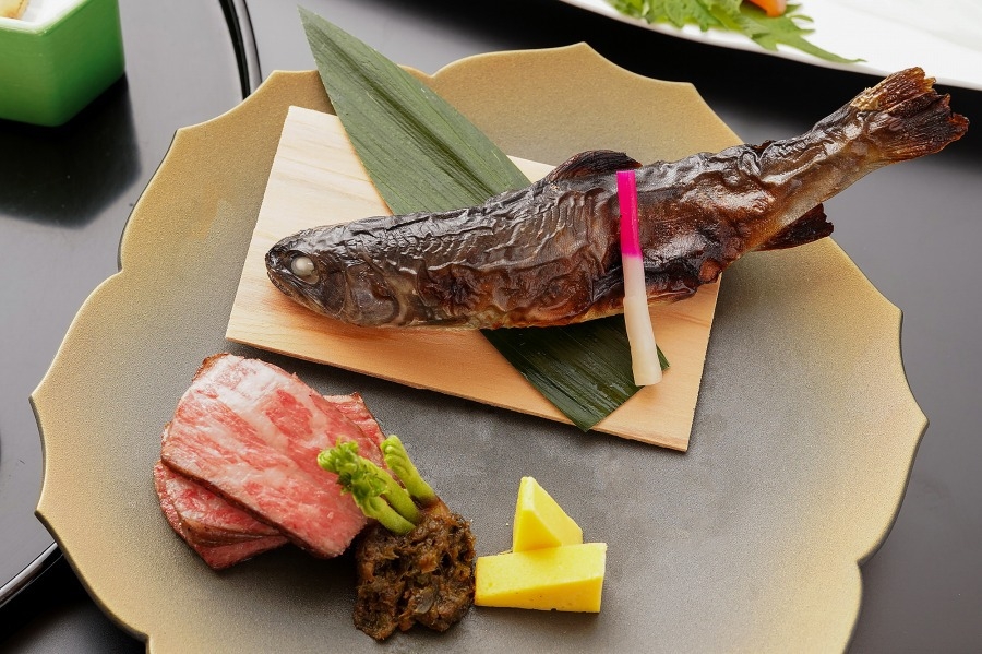 上州牛サーロイン・金目鯛を贅沢に味わう！◆四季折々の創作料理を個室料亭で味わう春の本格会席