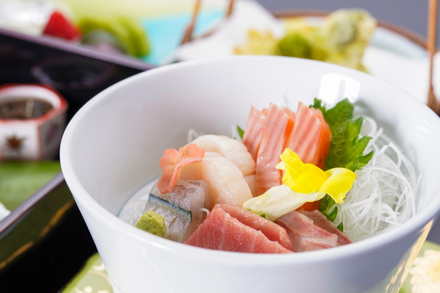 群馬のブランド鱒　ぎんひかり・マグロなどの5種盛り