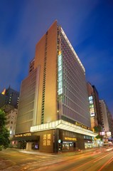 ホテル外観　Hotel Exterior