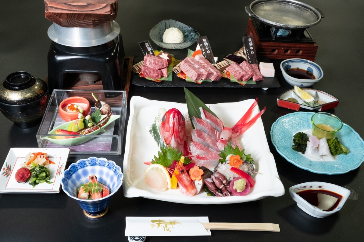 お造り7種盛り・飛騨牛A5ステーキ3種食べ比べ！当館スタッフいち推しの【極・扇御膳】1泊2食