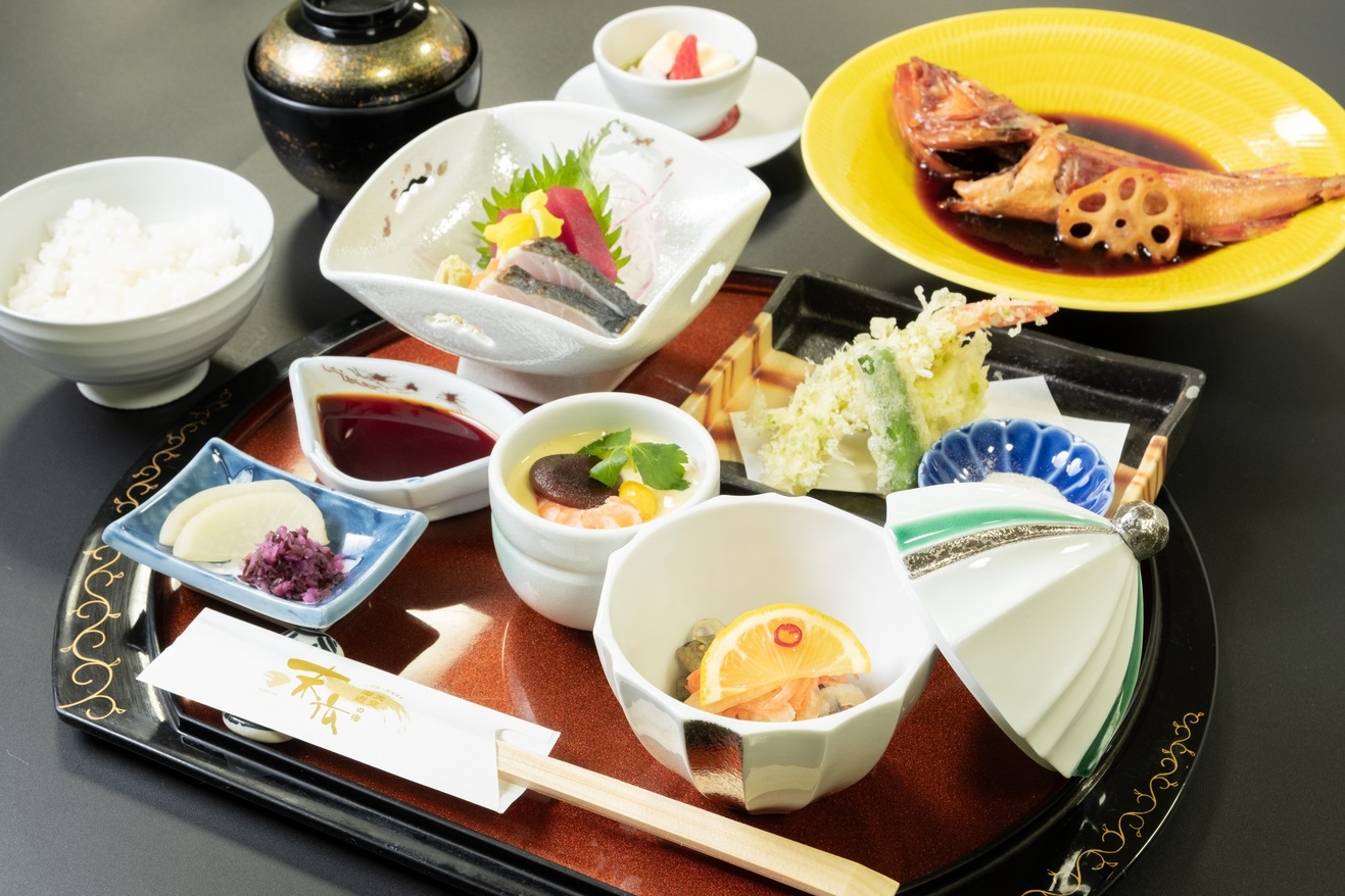 日帰り【客室休憩なし】入浴+末広膳プラン