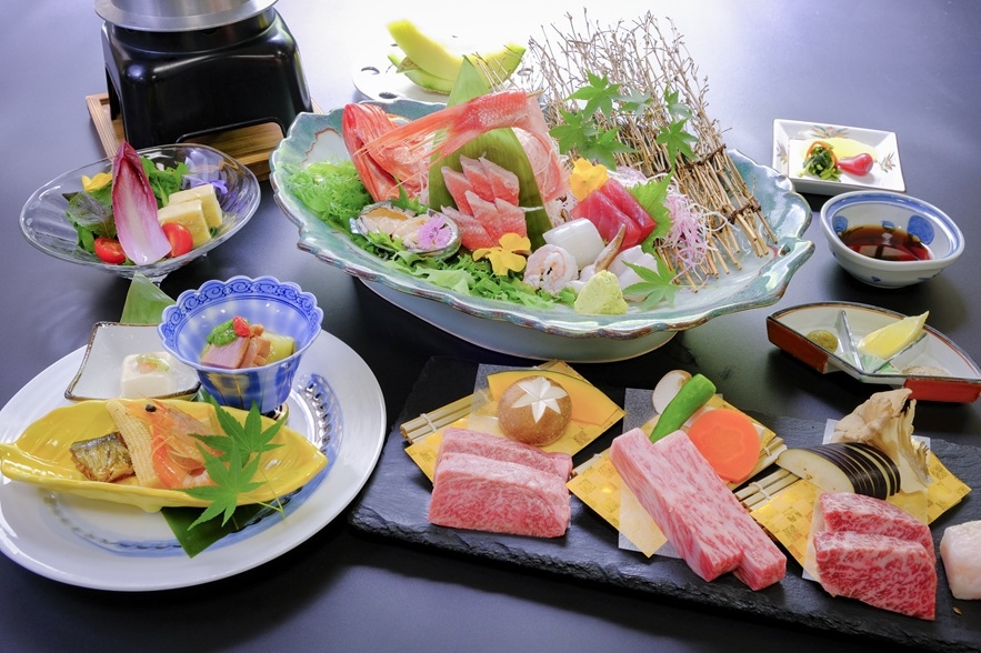 【早期割３０】5％OFFスタッフいち推し『極・扇御膳』1泊2食お造り7種・飛騨牛ステーキ3種食べ比べ