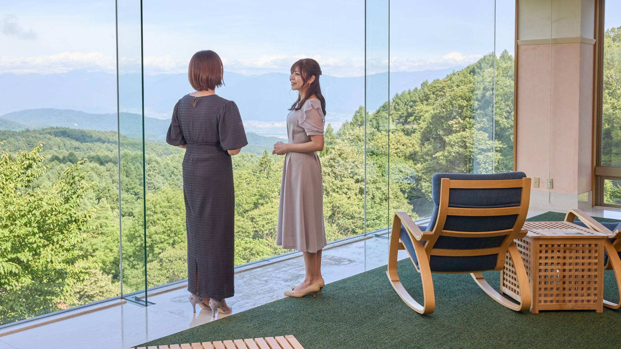 　・【sky lounge retreat】sky lounge retreatにて信州の自然を一望