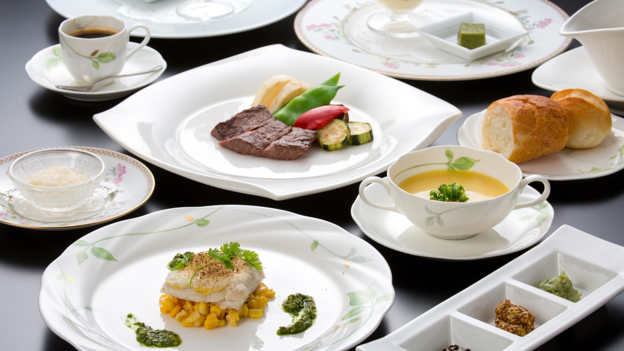 【さき楽28・グレードアップ・フレンチ】2名最大3，300円お得【信州産ワインメダル2枚付】