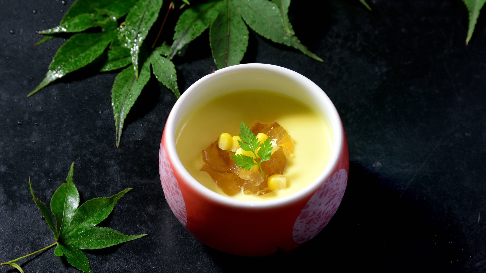 【1泊2食・スタンダードプラン】味だけでない！驚きと感動、心に残るお料理を☆彡温泉もゆっくり満喫♪