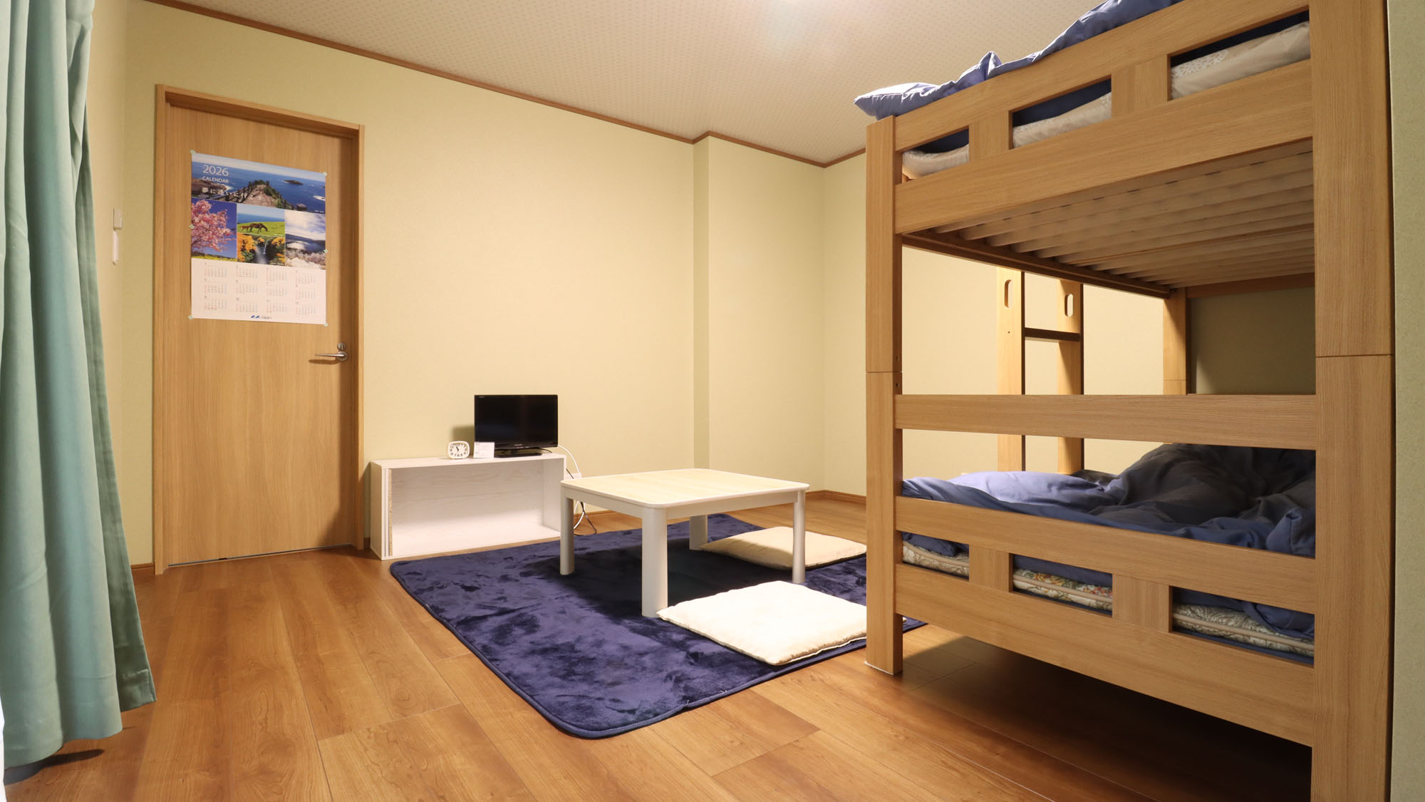 【本館】2段ベッド洋室 シャワールーム・トイレ付　　