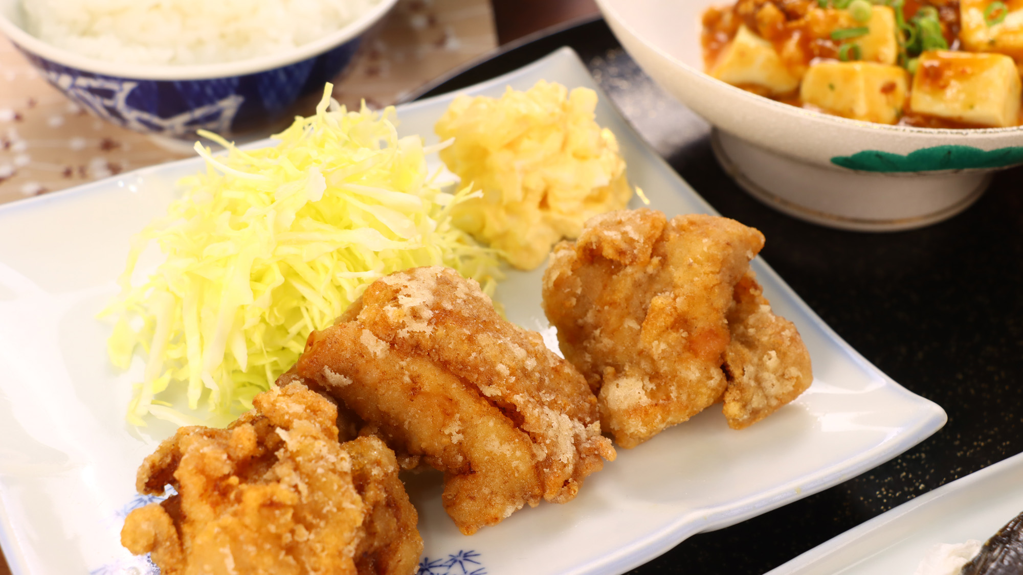 【夕食単品】鶏の唐揚げや麻婆豆腐など種類豊富なメニュー