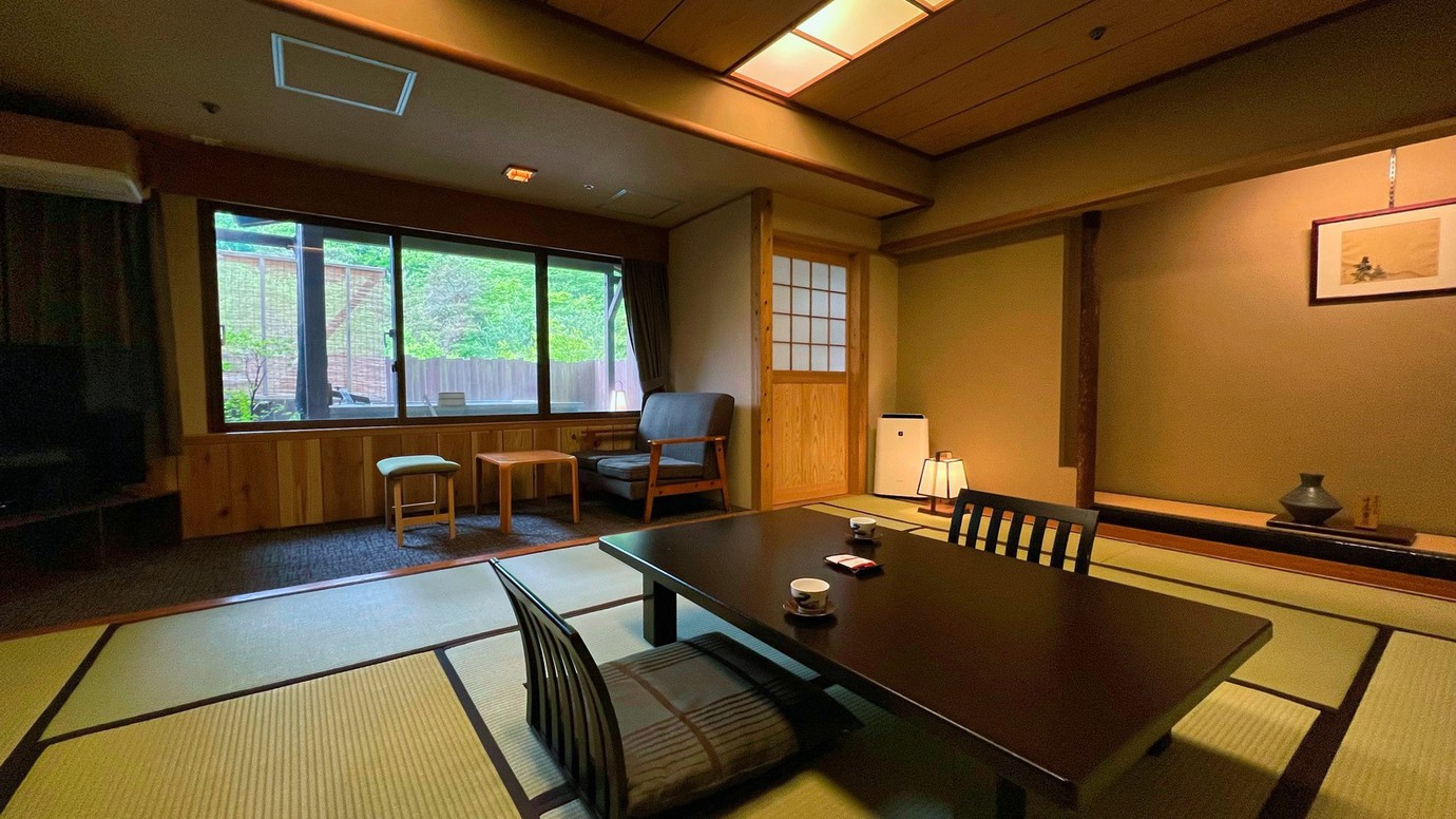 【露天風呂付】本館4階◆和室12畳セパレートバス・トイレ付