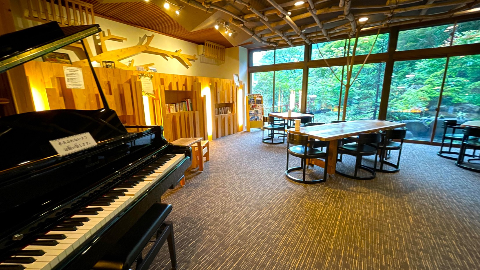 【事前決済限定／スタンダードプラン】秋田郷土料理ビュッフェと源泉かけ流しを満喫　〜1泊2食付〜