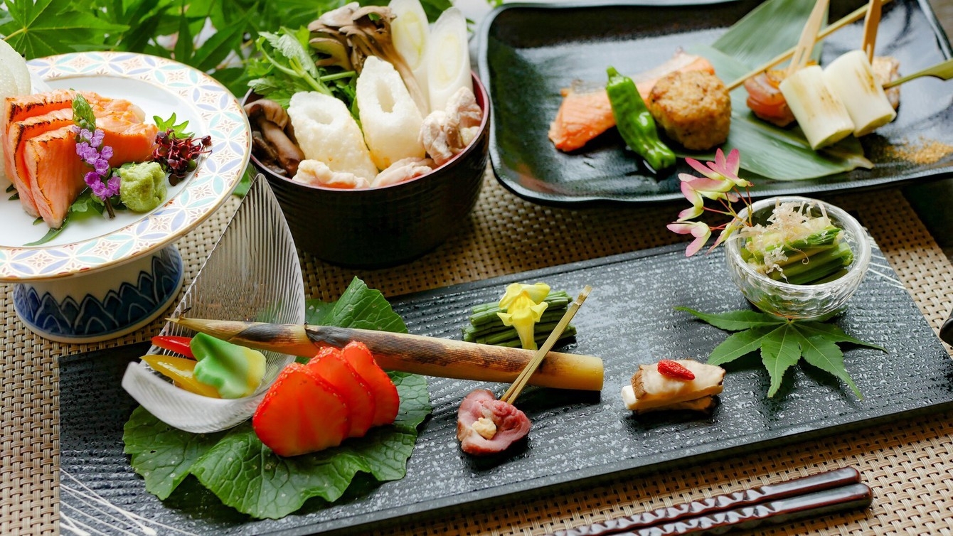 【秋田得旅】【和食膳確約】季節のオリジナル和食膳と源泉かけ流しを満喫　〜1泊2食付〜