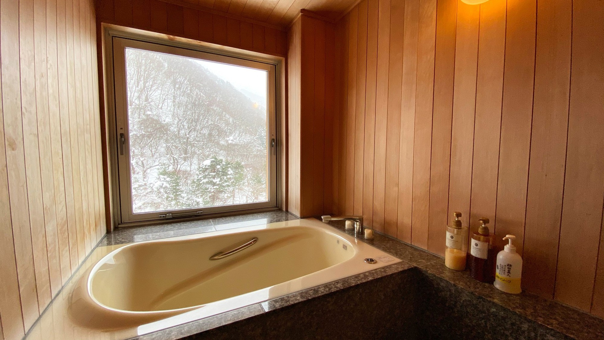 【展望風呂付】別館8階802特別室◆和8畳＋洋室35平米の内風呂