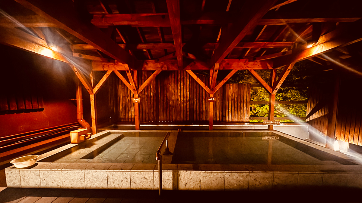 「瞑想　森の湯」女性浴場