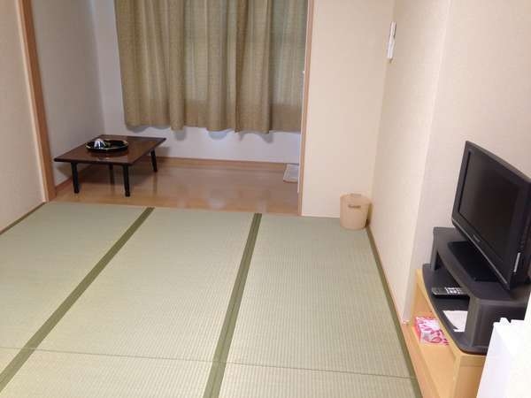 【2014年5月リフォーム部屋】和室9畳★バストイレ付