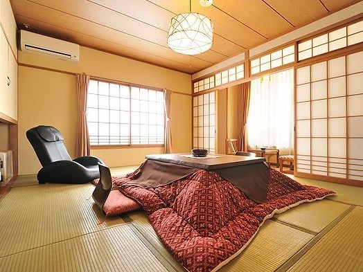 [Room with petit massage chair] (Winter)