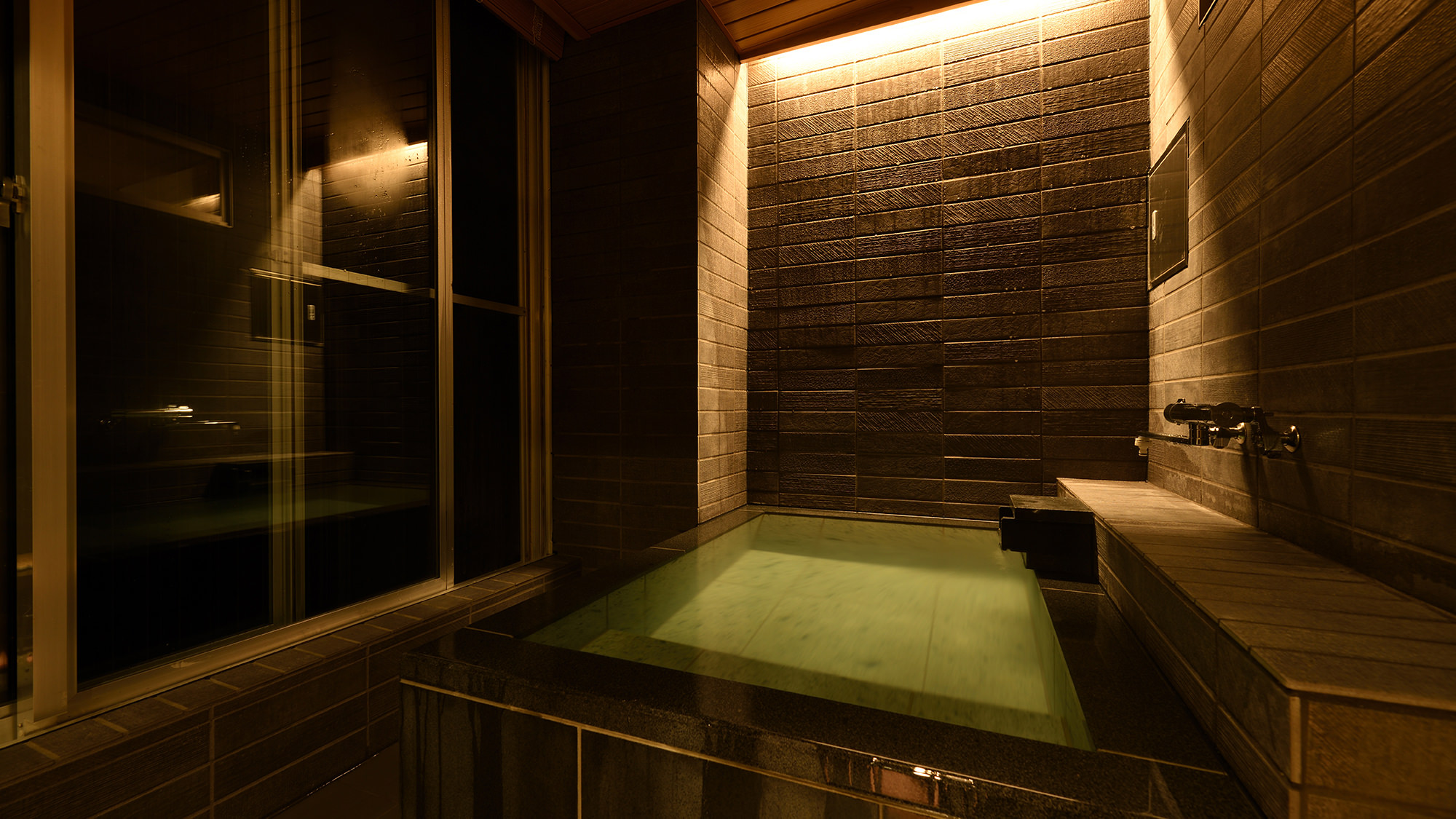 源泉かけ流し【温泉付き和洋客室】水雪