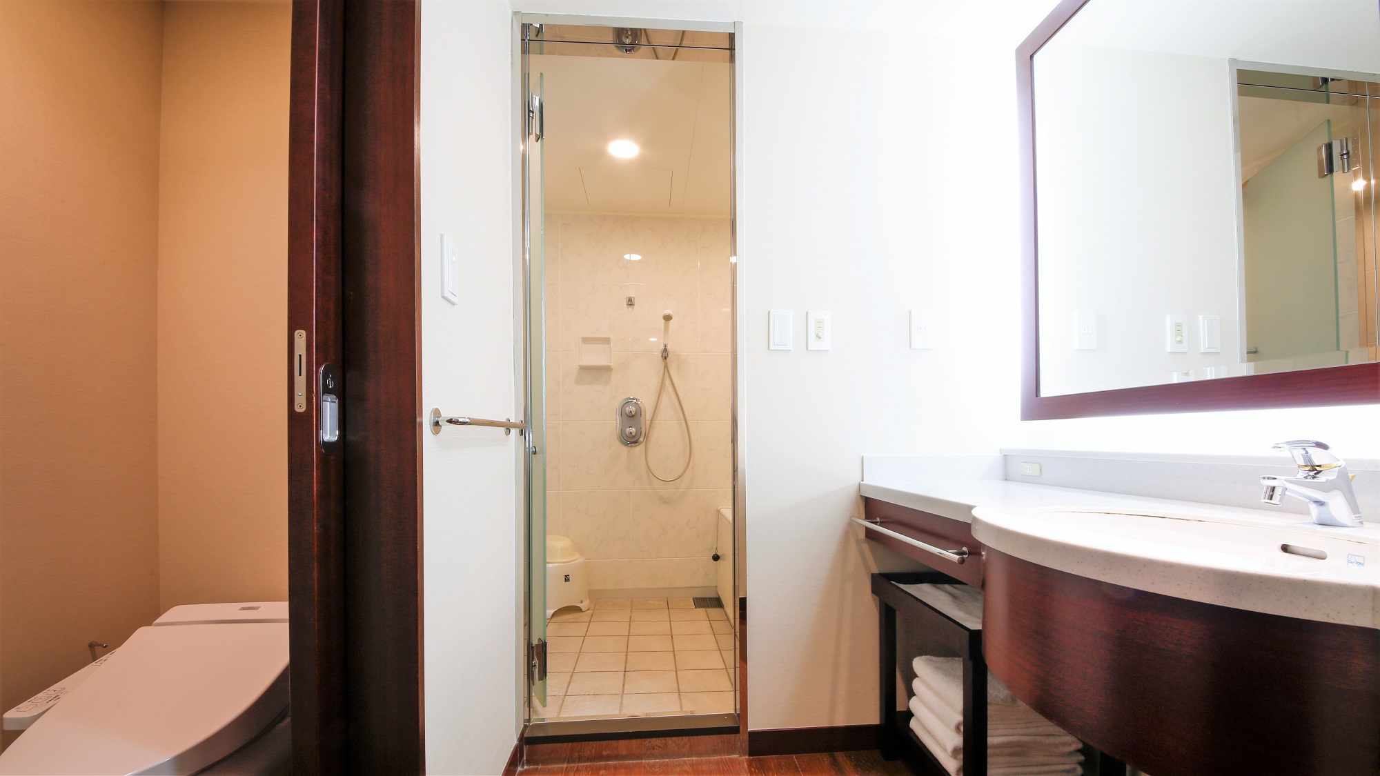 セパレートタイプバスルームイメージ/37平米以上のお部屋はセパレートタイプになります。