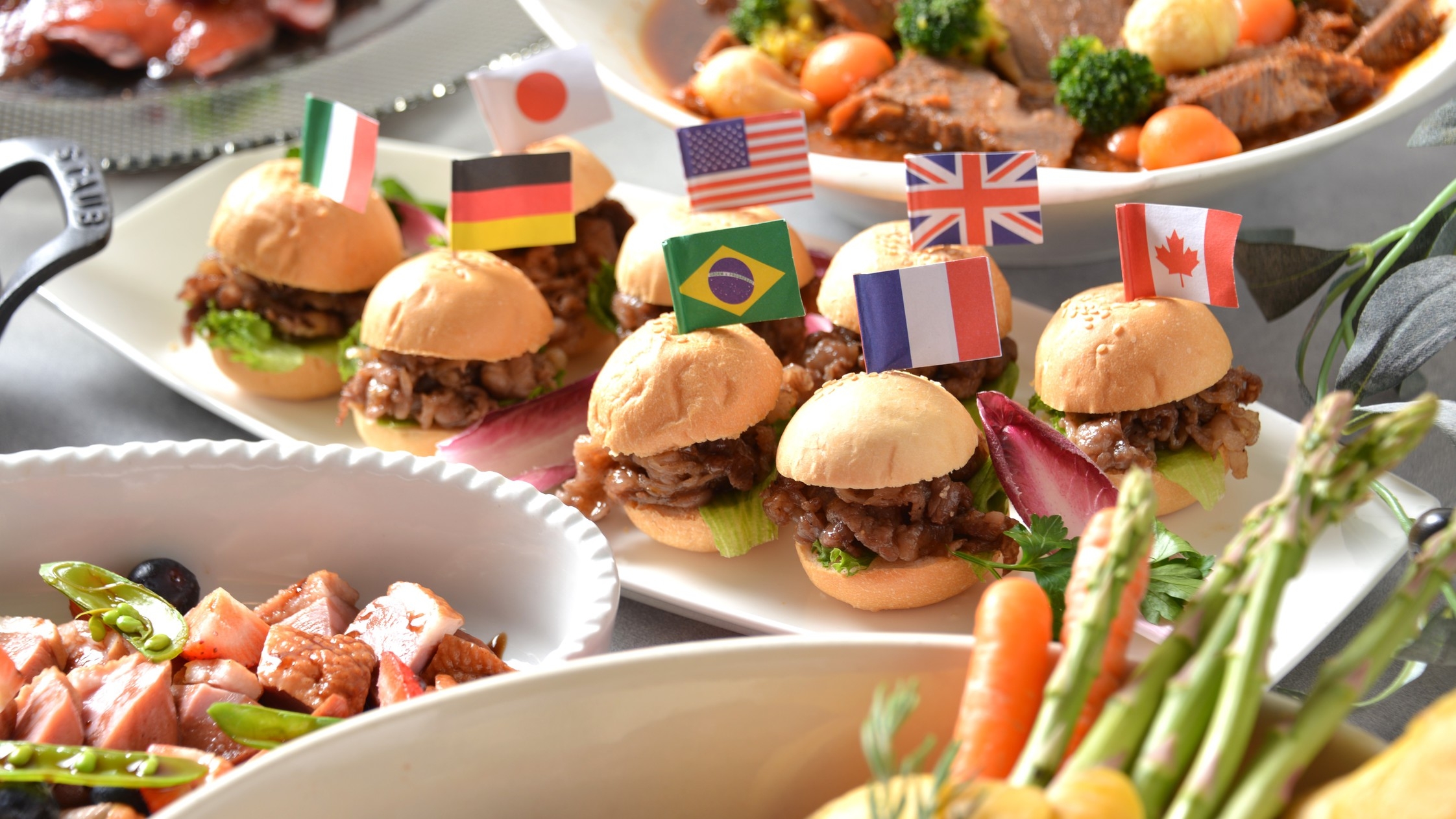 32階スカイレストラン・Winter＆Springディナービュッフェプラン＜夕朝食付＞