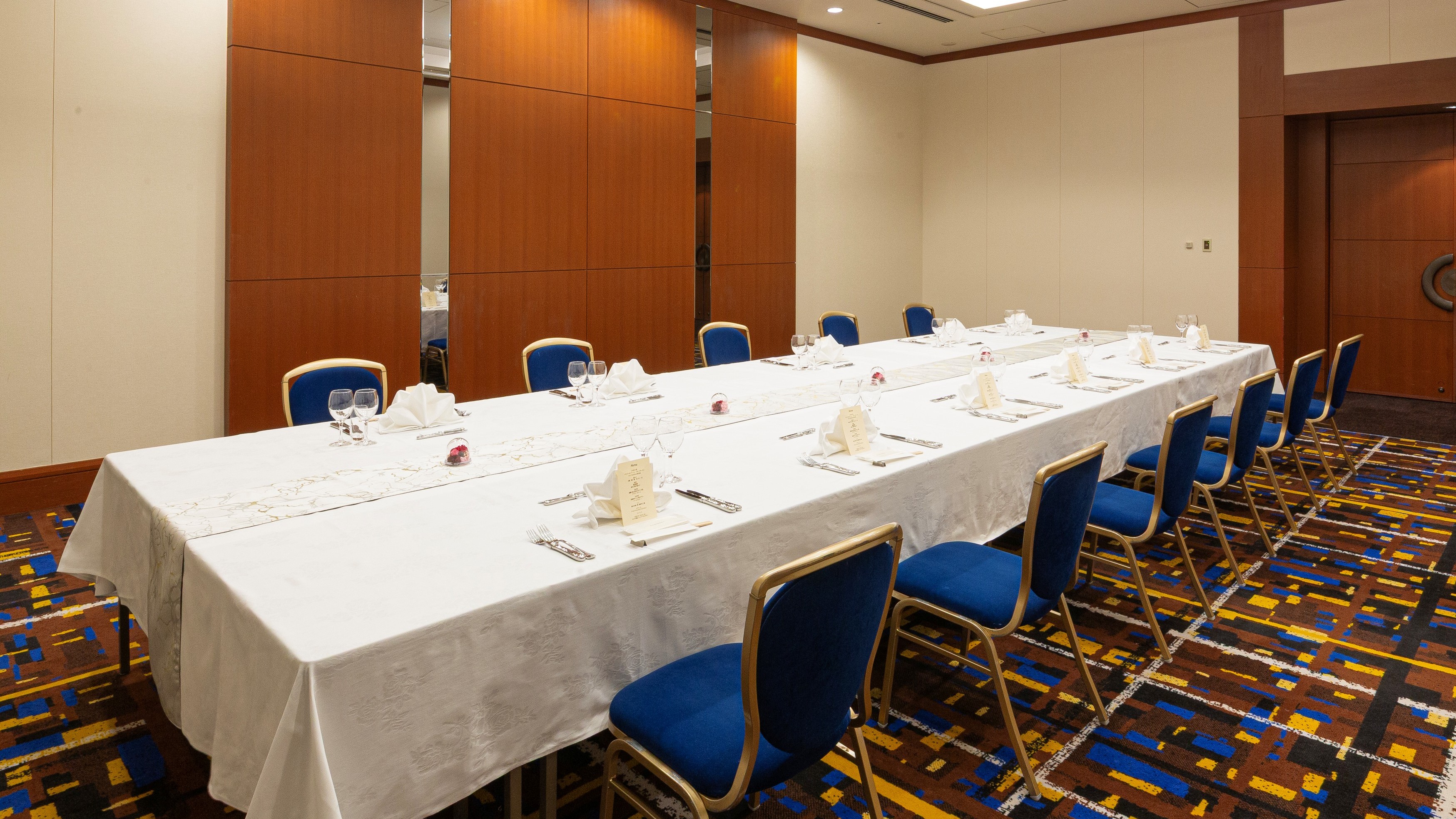 ハーモニーホール