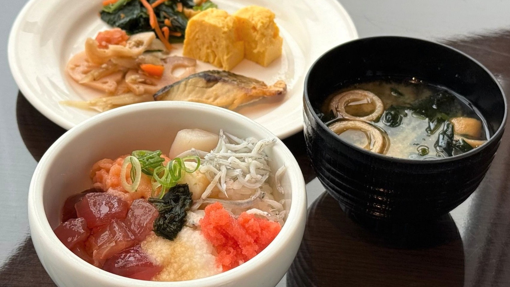 【32階プレミアム朝食】和食一例