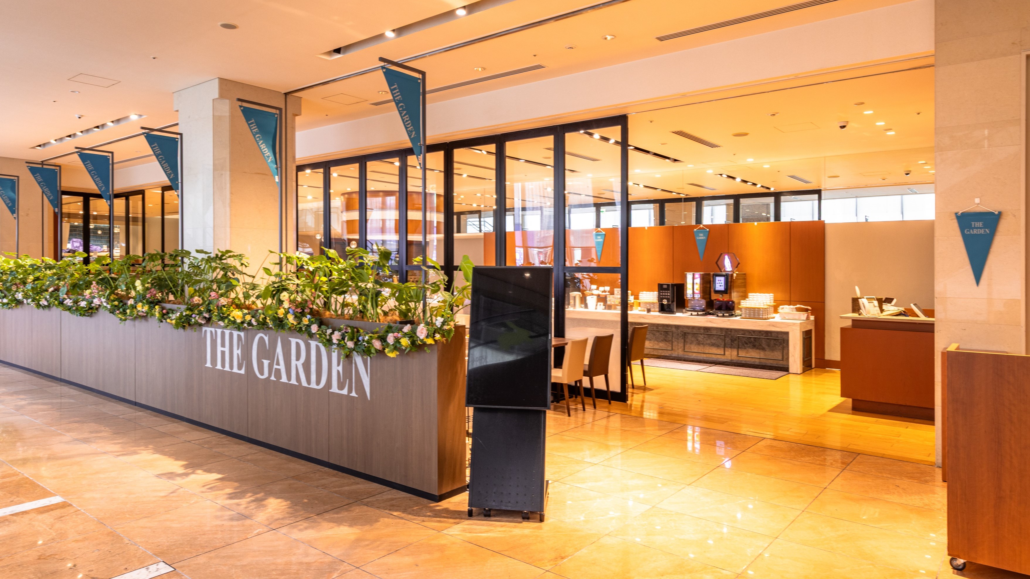 3階レストラン「THE GARDEN」