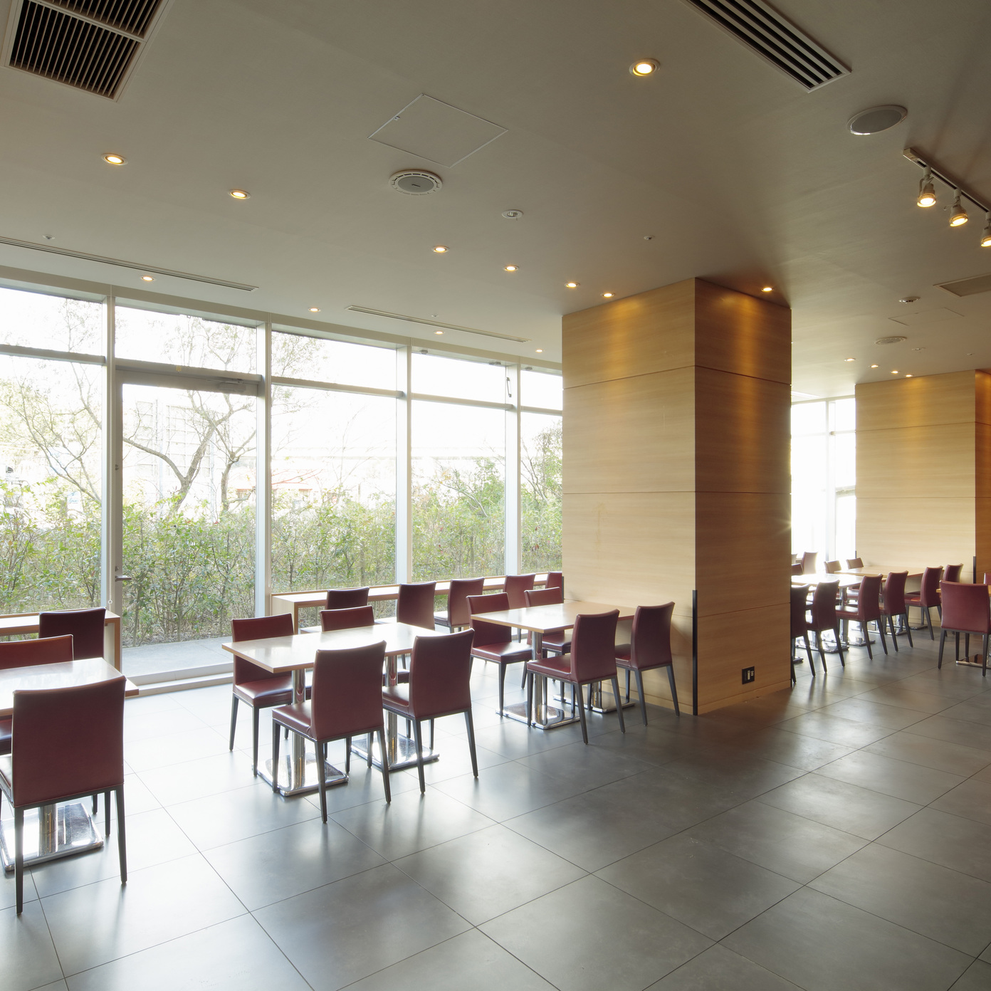 【4泊以上限定】【ハッピーアワー】アサヒの生ビール飲み放題◆展望露天風呂完備◆素泊り※平面駐車場無料