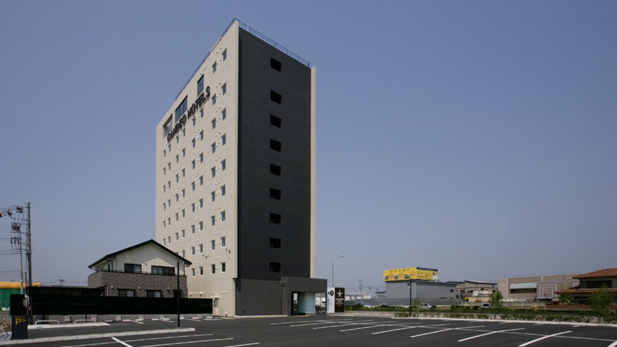 【お部屋タイプお任せ】素泊り☆最上階のスカイスパを堪能しながら、洗練の空間でゆったりくつろぐ旅