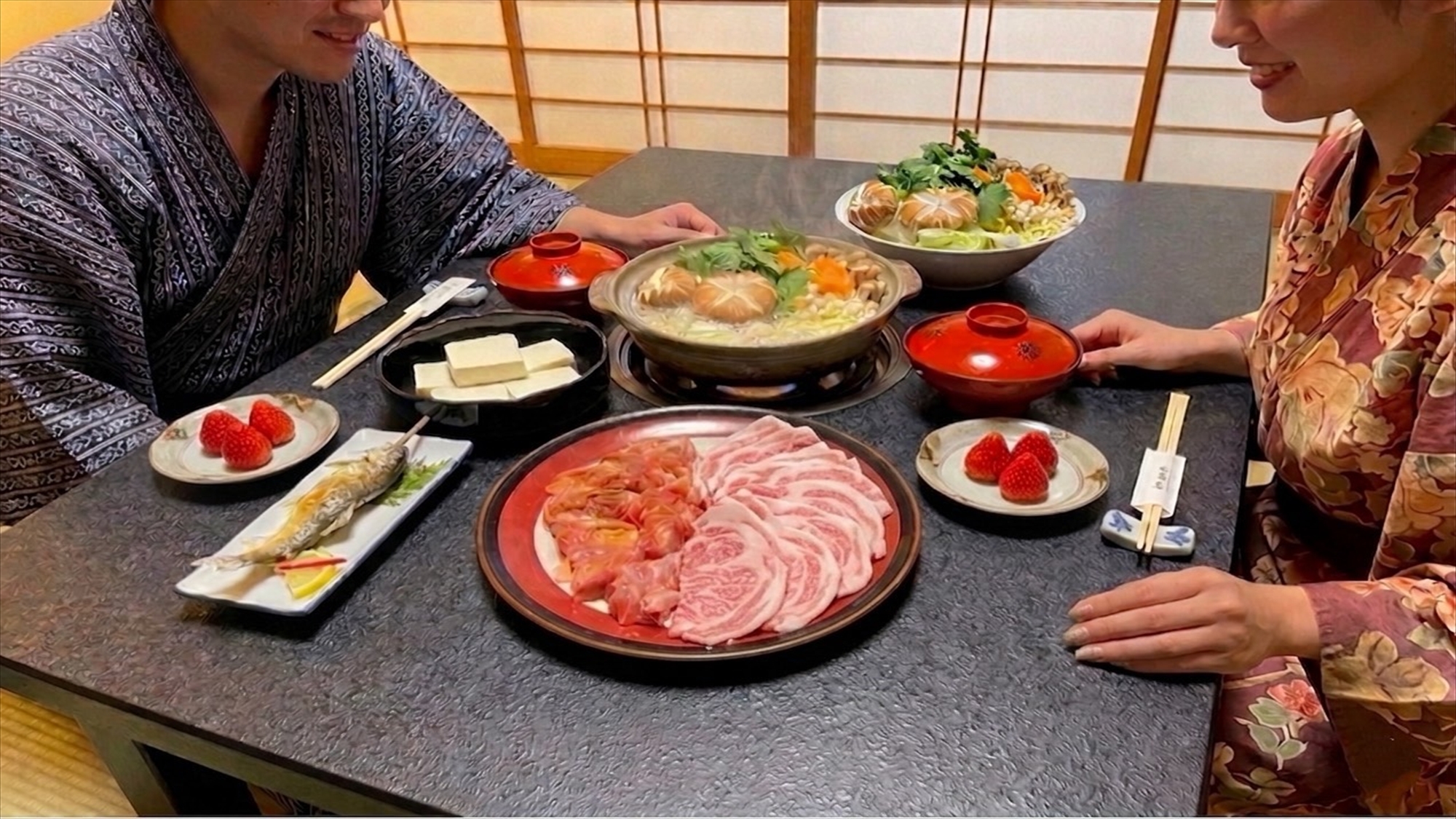 奈良の食材がWで味わえる！大和肉鶏と大和ポークの水炊き鍋