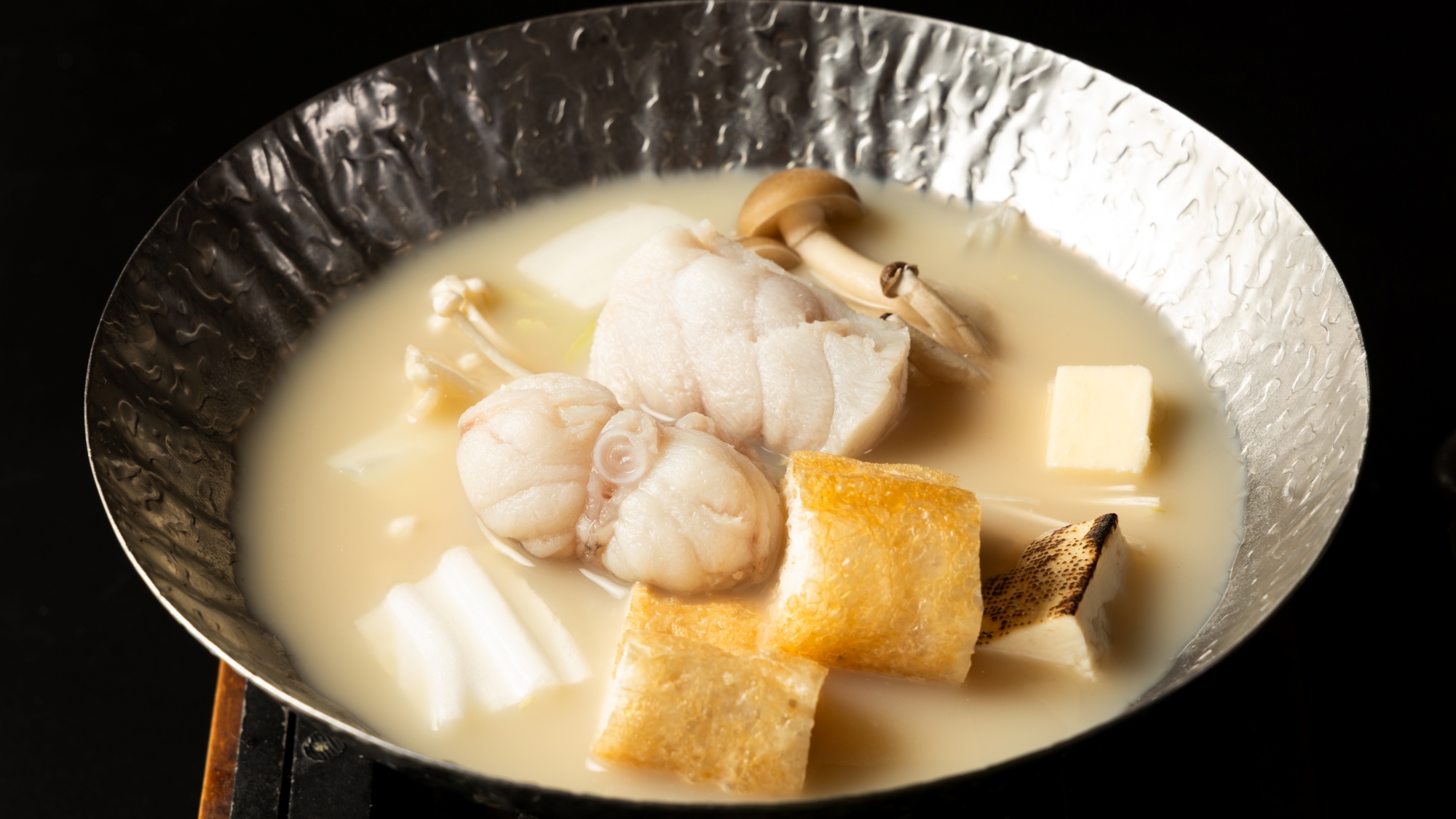 *【季節の彩会席（一例）】小鍋