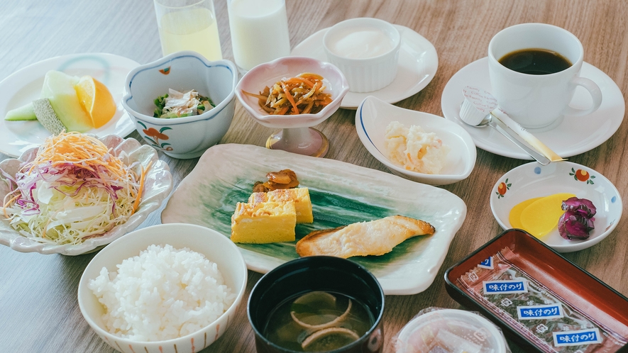 【朝食～和食～】季節により内容が変わることがあります。