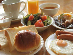 ■朝食：ボリューミー＆ヘルシーメニュー