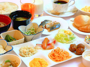 ■朝食：メニューのバランスを考慮した食材！