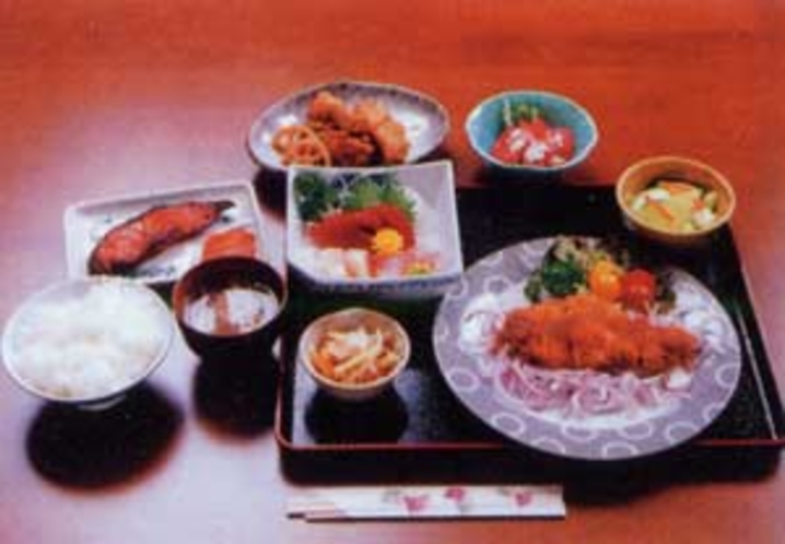 四季折々の食材を使った定食