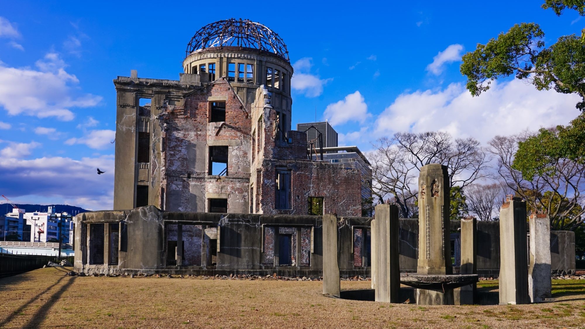 広島市内の原爆ドーム